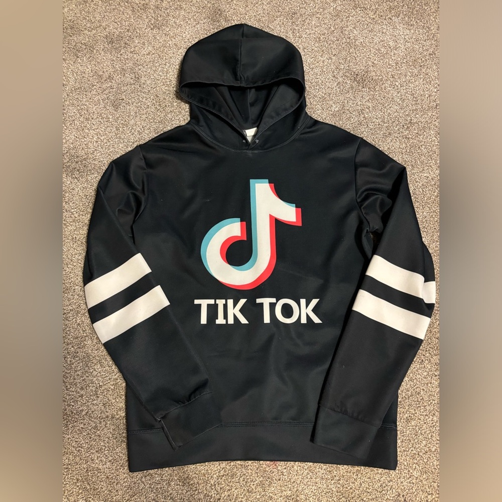 Tik tok hoodie women's size small